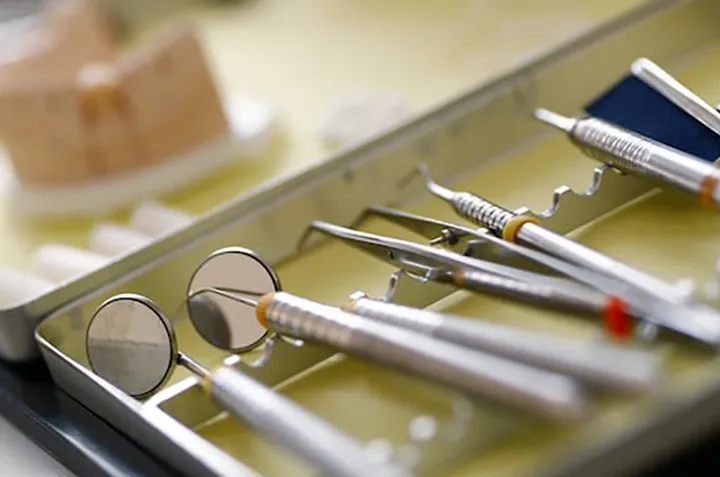 بیش از نیمی از کانادایی‌ها مراقبت‌های بهداشتی را به‌خاطر هزینه‌ها به تعویق می‌اندازند